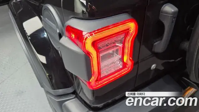 Jeep Wrangler 2019 — Photo 7/30
