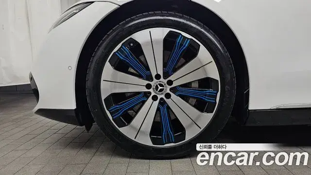 Mercedes-Benz EQS 2022 — ფოტო 29/31