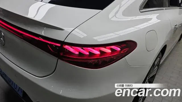 Mercedes-Benz EQS 2022 — ფოტო 23/31