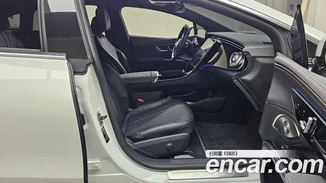 Mercedes-Benz EQS 2022 — ფოტო 8/31