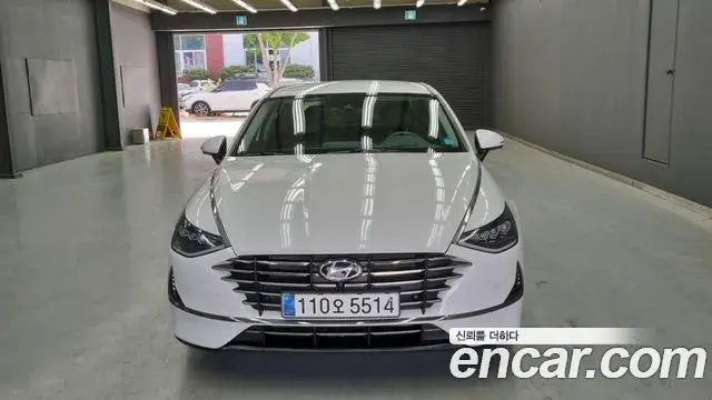 Hyundai Sonata Hybrid 2021 — Şəkil 14/18