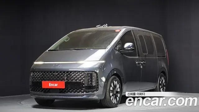 Hyundai Staria 2024 — Şəkil 2/32