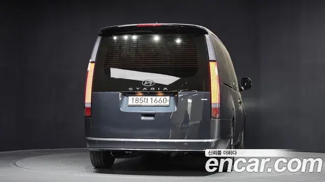 Hyundai Staria 2024 — Şəkil 12/32