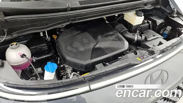 Hyundai Staria 2024 — Şəkil 10/32