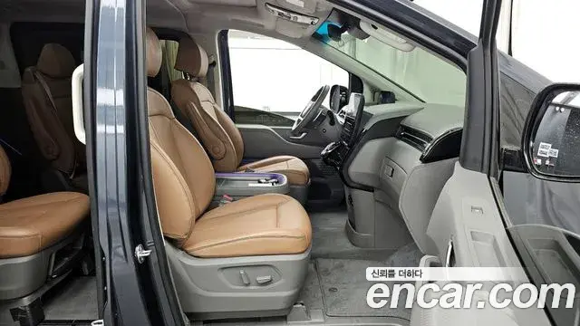 Hyundai Staria 2024 — Şəkil 26/32