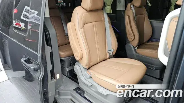 Hyundai Staria 2024 — Şəkil 13/32