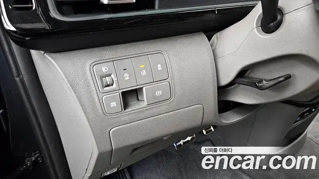 Hyundai Staria 2024 — Şəkil 27/32