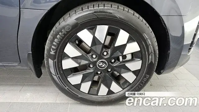 Hyundai Staria 2024 — Şəkil 5/32