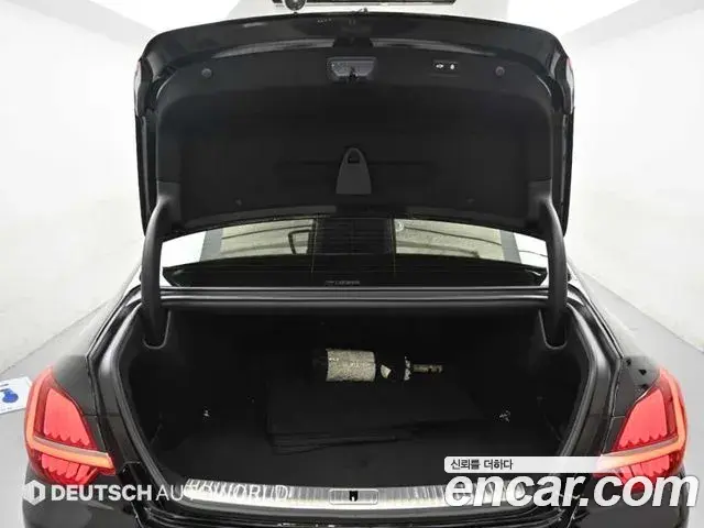 Kia The K9 2021 — Photo 7/20