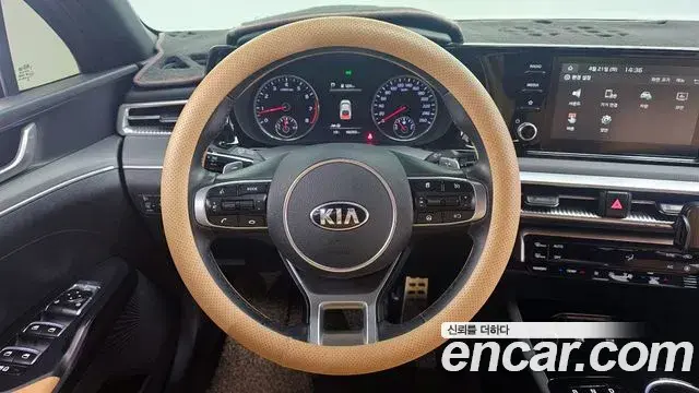 Kia K5 2020 — Фото 14/20