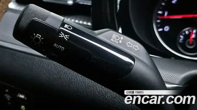 Kia K5 2020 — Şəkil 9/30