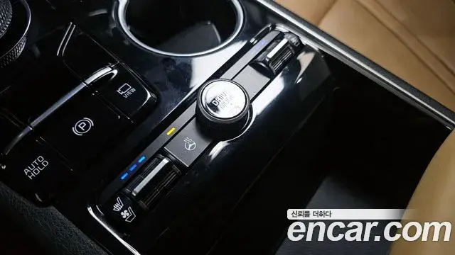 Kia K5 2020 — Şəkil 11/30
