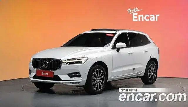 Volvo XC60 2019 — Photo 7/36