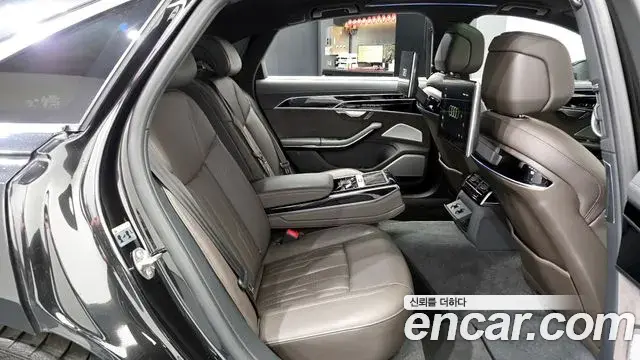 Audi A8 2021 — Şəkil 8/20