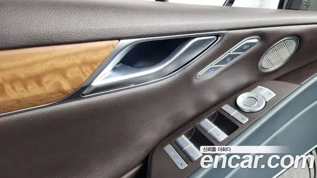 Genesis G80 2021 — Photo 29/39