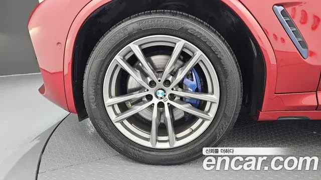 BMW X4 2019 — Photo 15/30
