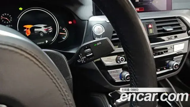 BMW X4 2019 — Photo 4/30