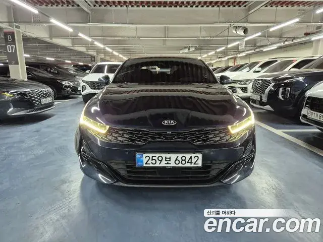 Kia K5 2020 — Photo 4/17