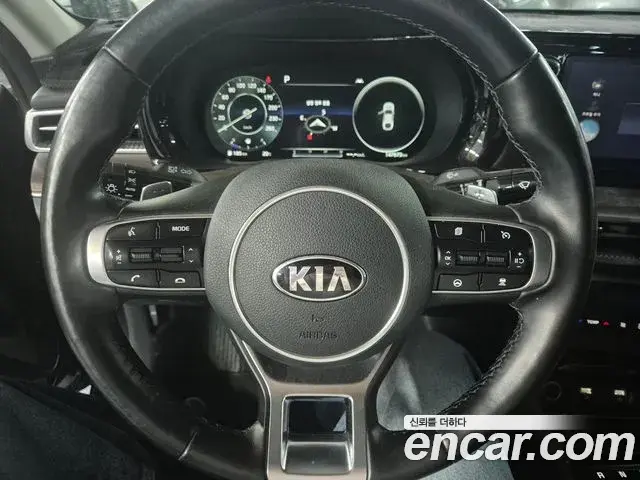 Kia K5 2020 — Photo 1/17