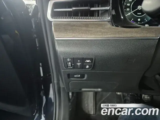 Kia K5 2020 — Photo 6/17
