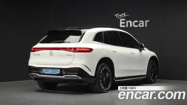Mercedes-Benz EQS SUV 2023 — Photo 36/36