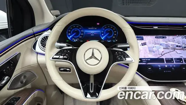 Mercedes-Benz EQS SUV 2023 — Photo 3/36