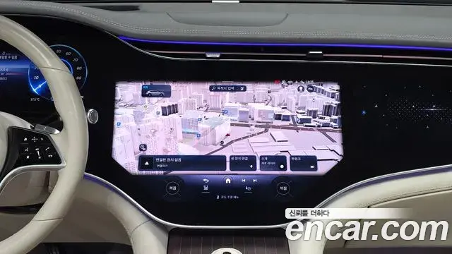 Mercedes-Benz EQS SUV 2023 — Photo 13/36