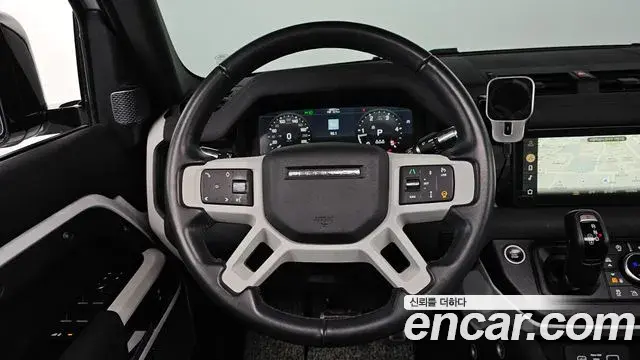 Land Rover Defender 2020 — Фото 13/20