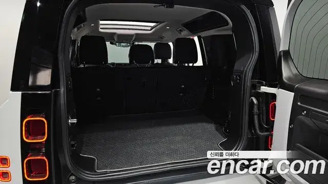 Land Rover Defender 2020 — Фото 20/20