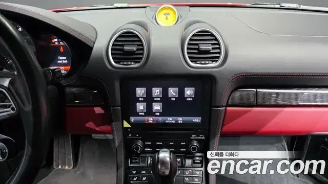 Porsche 718 Cayman 2019 — Şəkil 26/34