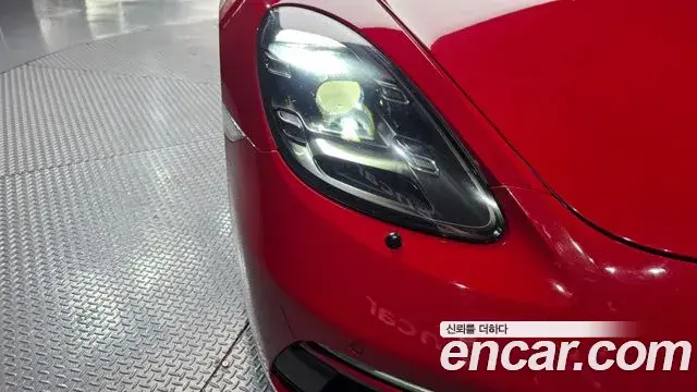 Porsche 718 Cayman 2019 — Şəkil 32/34