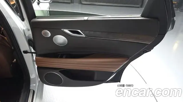 Genesis G80 2020 — ფოტო 17/31