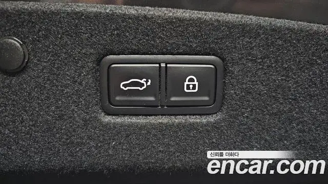 Kia K8 2022 — Photo 12/20