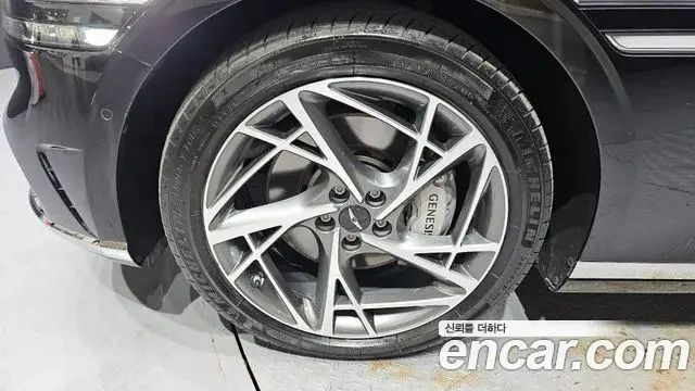 Genesis G90 2022 — Photo 9/20