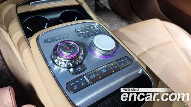 Genesis G90 2022 — Photo 11/20