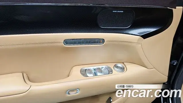 Genesis G90 2022 — Photo 7/20