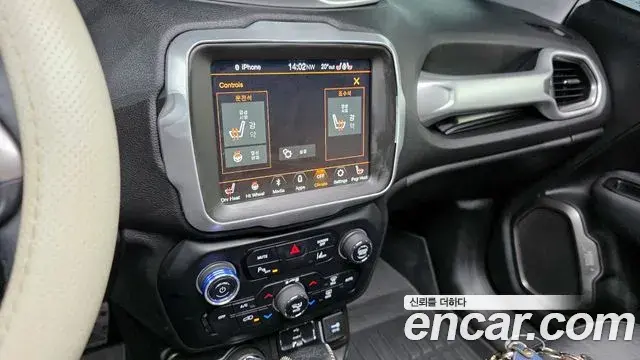Jeep Renegade 2019 — Şəkil 33/35