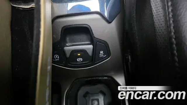 Jeep Renegade 2019 — Şəkil 5/35