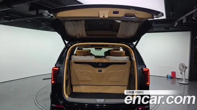 Kia Carnival 2024 — Photo 12/20