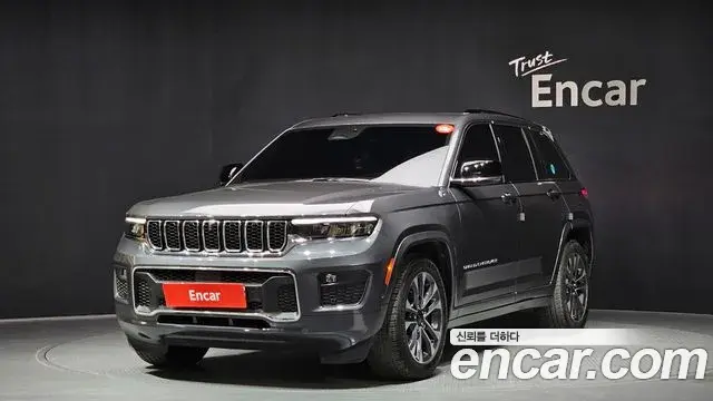 Jeep Grand Cherokee 2022 — Photo 9/38