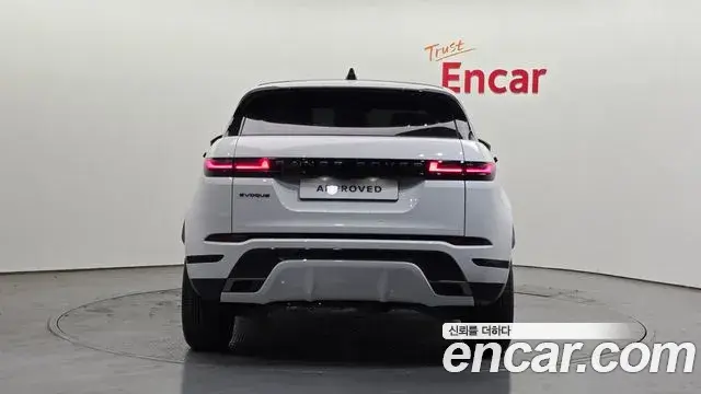 Land Rover Range Rover Evoque 2025 — ფოტო 15/20