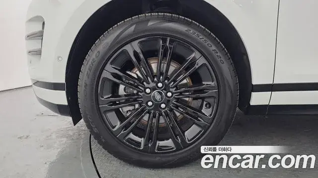 Land Rover Range Rover Evoque 2025 — ფოტო 9/20