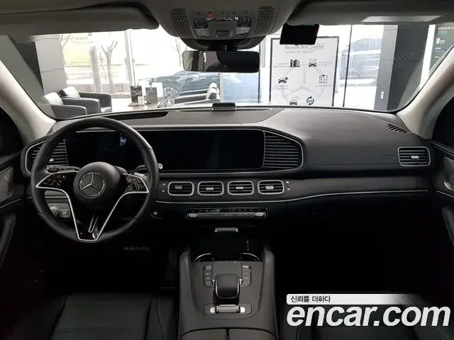 Mercedes-Benz GLE-Class 2025 — Photo 2/17