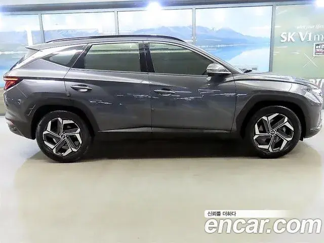 Hyundai Tucson Hybrid 2022 — ფოტო 18/20
