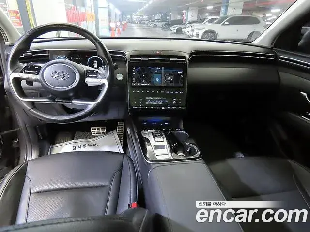 Hyundai Tucson Hybrid 2022 — ფოტო 17/20