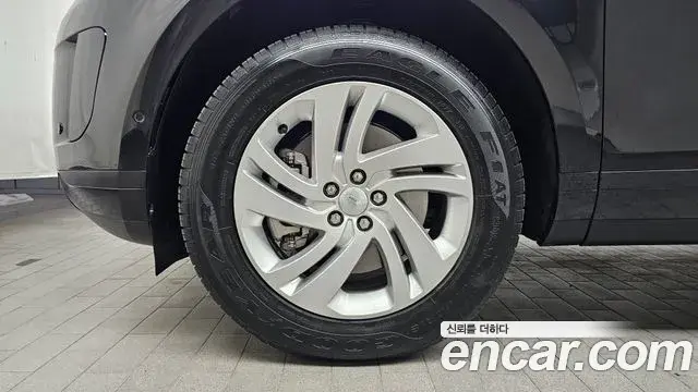 Land Rover Range Rover Evoque 2025 — Фото 4/20