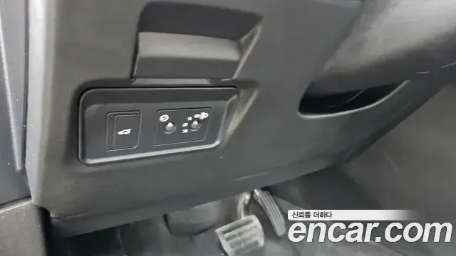 Land Rover Range Rover Evoque 2025 — ფოტო 7/36