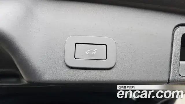 Land Rover Range Rover Evoque 2025 — ფოტო 4/36
