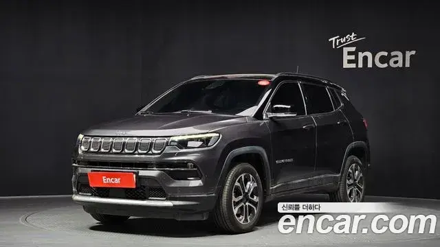 Jeep Compass 2022 — Фото 1/20