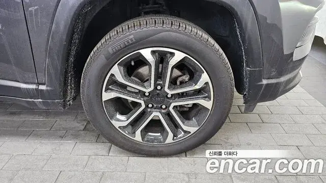 Jeep Compass 2022 — Şəkil 34/34